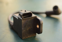 Load image into Gallery viewer, 40 HP Mercury Force Ignition Coils (2) 8275509a10, off ELPTO
