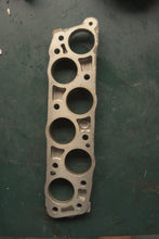 Load image into Gallery viewer, BF 200 225 250 175 hp Honda 17108-ZY3-000 SPACER, INTAKE MANIFOLD
