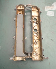 Load image into Gallery viewer, f 150 hp Yamaha 63P-11191-00-1S CYLINDER HEAD COVER crankcase 2005 Four Stroke
