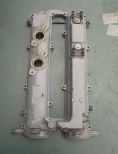Load image into Gallery viewer, f 150 hp Yamaha 63P-11191-00-1S CYLINDER HEAD COVER crankcase 2005 Four Stroke
