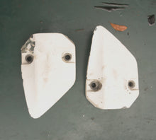 Cargar imagen en el visor de la galería, f 150 hp Yamaha 63P-44553-00-8D LOWER MOUNT COVER, 63P-44556-00-8D LOWER MOUNT COVER 2 - four stroke
