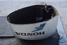 Charger l'image dans la galerie, BF 135 150 Honda Top Cowling Assembly four stroke engine cover 63100-ZY6-030ZA
