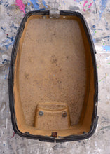 Charger l'image dans la galerie, 9.9 15 HP Evinrude 0433537 ENGINE COVER, OMC Cowling, engine top cowl, lid
