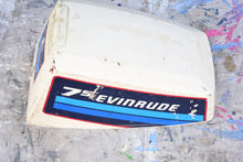 Charger l'image dans la galerie, 7.5 HP Evinrude Cowling, OMC Johnson 1980s engine cover, top, lid, cowl

