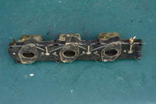 Load image into Gallery viewer, 25 35 HP Johnson Evinrude Carb Intake Manifold 0438077 438077 with reeds 0438610 438610, 1998, omc brp
