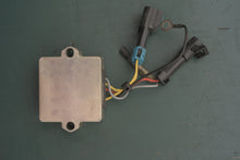 Cargar imagen en el visor de la galería, 40 35 30 50 60 hp Mercury 893640T01 893640 VOLTAGE REGULATOR electrical OEM Four Stroke EFI
