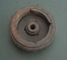 Cargar imagen en el visor de la galería, 6 hp Evinrude 0440164 440164 FLYWHEEL ASSY also 5 hp 1997-2001 four stroke
