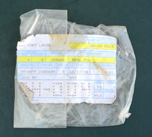 Load image into Gallery viewer, OMC 335686 Oil Seal, Johnson Evinrude

