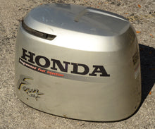 Charger l'image dans la galerie, BF 130 115 hp Honda 63100-ZW5-030ZA ENGINE COVER ASSY cowl , top
