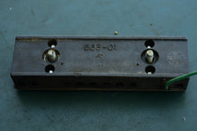 Cargar imagen en el visor de la galería, 55 HP Yamaha 663-81925-01-00 TERMINAL, electrical 2 cylinder
