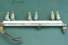 Cargar imagen en el visor de la galería, DT 150 175 200 Suzuki Fuel Injectors 15710-92e01, fuel pipe, Two Stroke, Super Six
