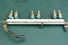 Cargar imagen en el visor de la galería, DT 150 175 200 Suzuki Fuel Injectors 15710-92e01, fuel pipe, Two Stroke, Super Six
