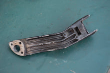 Charger l'image dans la galerie, 7.5 9.8 hp Mercury bracket steering arm 96432, merc 110 two stroke
