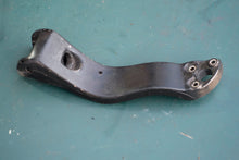 Charger l'image dans la galerie, 7.5 9.8 hp Mercury bracket steering arm 96432, merc 110 two stroke
