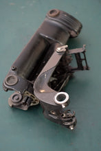 Load image into Gallery viewer, 7.5 9.8 hp Mercury saddle assembly 8448a2, swivel bracket assy 7324a1, merc 110 two stroke
