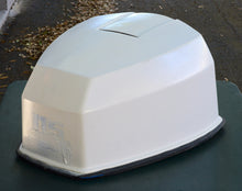 Charger l'image dans la galerie, 88 90 115 112 hp Johnson Evinrude 0436148 436148 ENGINE COVER ASSY crossflow and bubble back also compatible w 85, 88 90 hp V
