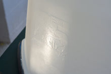 Charger l'image dans la galerie, 88 90 115 112 hp Johnson Evinrude 0436148 436148 ENGINE COVER ASSY crossflow and bubble back also compatible w 85, 88 90 hp V
