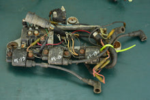 Cargar imagen en el visor de la galería, 90 hp Yamaha ignition coils, bracket plate, regulator-rectifier, relay, heat sensor, 90ETLF, 75 85 hp compatibility
