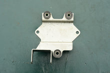 Charger l'image dans la galerie, 9.8 hp Tohatsu Nissan 3V1069000 ELECTRIC BRACKET, four stroke, 8 hp compatible
