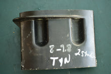 Charger l'image dans la galerie, 9.8 hp Tohatsu Nissan 3B2S611100 EXTENSION HOUSING UL, two stroke 2002 2003 8 hp NS MS
