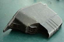 Charger l'image dans la galerie, BF 40 45 50 hp Honda 17390-ZV5-010 MUFFLER COVER airbox four stroke
