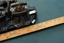 Charger l'image dans la galerie, 200 hp Ficht Evinrude 5004931 CYLINDER HEAD, Port, 225, 250, thermostat cap 344771 3 Liter, ignition coils 583740 586333
