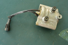 Charger l'image dans la galerie, 25 15 30 hp Evinrude E-tec fuel injector 353748 two stroke 5007894 5006635
