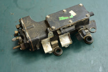Cargar imagen en el visor de la galería, 150 175 hp Johnson Evinrude Fuel Reservoir 0438934 438934 97-98
