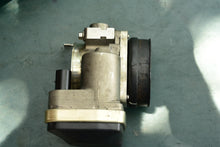 Load image into Gallery viewer, 135 150 175 200 hp Mercury Verado INDUCTION ASSY throttle body 892949t02 INTAKE ASSY 892383T51 Four Stroke
