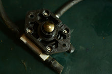 Cargar imagen en el visor de la galería, 40 50 60 hp Mercury 899106 899106T01 PUMP ASSEMBLY Fuel, 879884T FUEL FILTER assy, 2016 four stroke EFI
