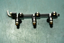 Cargar imagen en el visor de la galería, 25 30 hp Tohatsu Nissan 3 - 3AC103000 FUEL INJECTORs, 3AC102010 FUEL RAIL four stroke MFS NFS
