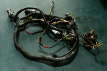 Cargar imagen en el visor de la galería, 150 175 200 hp Mercury EFI 96220A16 engine Harness 84-857165 84-8571653 a1, trim relays, two stroke 1996
