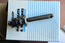 Cargar imagen en el visor de la galería, Mercruiser Quicksilver 818349t1 shift spool shaft 818349
