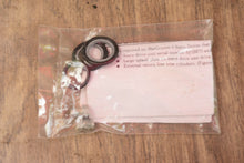 Charger l'image dans la galerie, Mercruiser OEM 87173a7 trim cylinder housing  seal repair kit NLA
