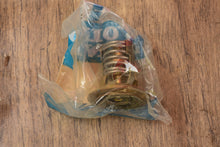 Charger l'image dans la galerie, Volvo Penta 3853983 thermostat OMC Cobra 3853983 1990-1993
