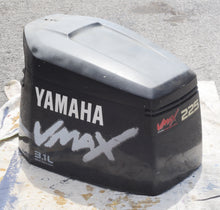 Charger l'image dans la galerie, 225hp Yamaha 66X-42610-P0-NA TOP COWLING ASSY, engine cover, 200 hp
