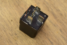 Cargar imagen en el visor de la galería, Volvo Penta 3858809 tilt &amp; trim relay OMC nla 3.0 4.3 5.0 5.7 7.4 8.1 liter v6 v8
