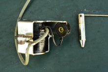 Charger l'image dans la galerie, 115 120 140 hp Tohatsu Nissan 3C7760500 CHOKE SOLENOID and plunger, two stroke carb

