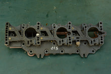 Cargar imagen en el visor de la galería, sold ebay sep2025——150 hp Johnson Evinrude 0433241 INTAKE MANIFOLD Port, 0433249 INTAKE MANIFOLD Stbd with seals, ois ignitio
