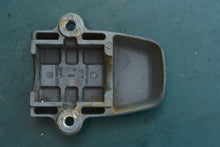 Charger l'image dans la galerie, DF 25 40 50 hp Suzuki 54221-95J00-0EP LOWER MOUNT COVERS nla Four Stroke twin v
