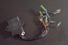 Cargar imagen en el visor de la galería, DT 8 9.9 hp Suzuki CDI Control Unit 32900-92D20 MODEL 89~97 f8t11671 two stroke
