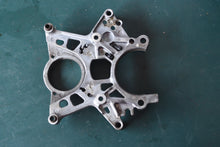 Charger l'image dans la galerie, DF 9.9b 15 20 Hp Suzuki starter bracket, 2015 9.9 hp
