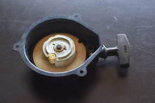 Charger l'image dans la galerie, 2.3 - 3 - 3.3 - 4 HP Tohatsu Nissan RECOIL 312050000 pull start Four Stroke
