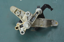 Load image into Gallery viewer, F 100 hp Yamaha Throttle Control Lever 67f-42154-00-94, Bracket 41661-00, Gear Handle 67f-44120-10-00, 80-90 HP compatible, 1
