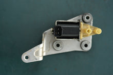Cargar imagen en el visor de la galería, 25 30 HP Tohatsu Nissan ISC Valve 3ac102110 - 2010 Four Stroke
