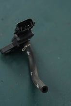 Charger l'image dans la galerie, 25 HP 30 HP Tohatsu Nissan Map Sensor 3ac102140
