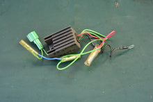 Cargar imagen en el visor de la galería, 50 hp Yamaha 6H2-81960-10-00 RECTIFIER &amp; REGULATOR voltage OEM Two Stroke 40 60 70 hp
