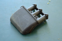 Charger l'image dans la galerie, F 40 HP Yamaha Mercury 67C-14440-00-00 SILENCER ASSY, INTAKE 2003 YamaMerc Four Stroke 3 Cyl
