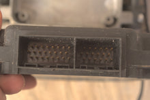 Charger l'image dans la galerie, 250 hp Yamaha CDI CONTROL UNIT 61A-85540-01-00 61A-01 f8t30672 Two Stroke 76 degree - works for 62J-85540-00-00 f8t30673
