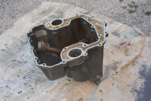 Charger l'image dans la galerie, bf 200 225 250 hp Honda 11311-ZY3-010ZA OIL PAN 2007 &amp; up Four Stroke
